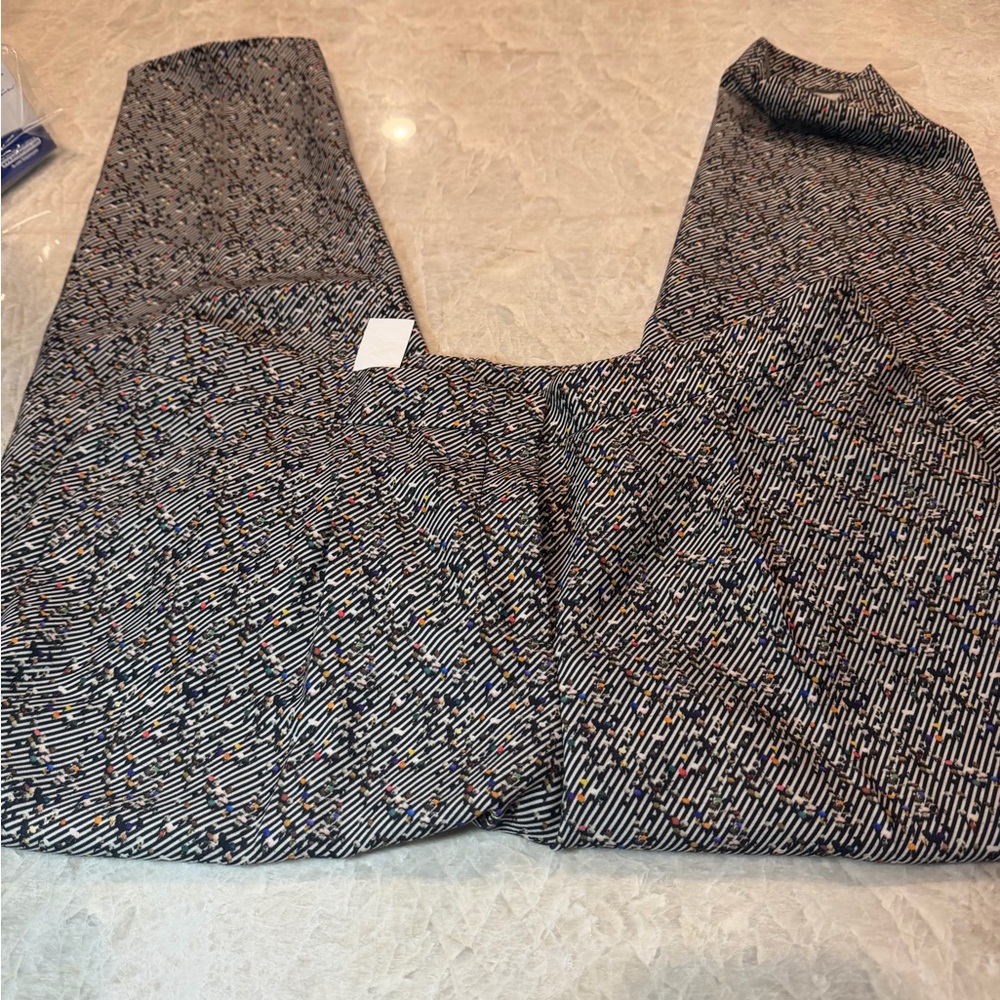 Akris Punto Stylish Black and White Patterned Pants